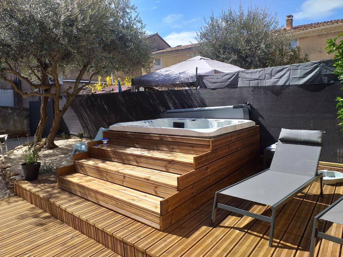 Bed and Breakfast Deux M Villes-sur-Auzon Exterior foto
